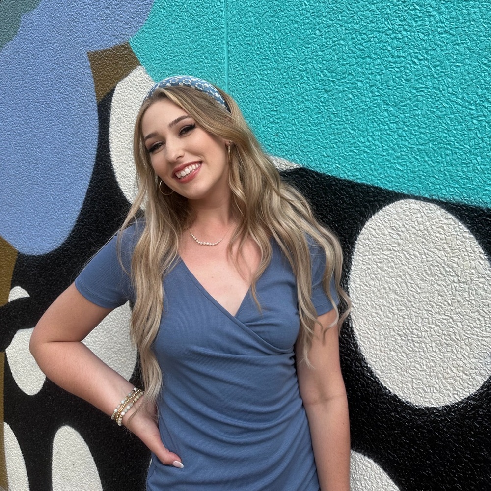 Meet your Posher, Rebecca